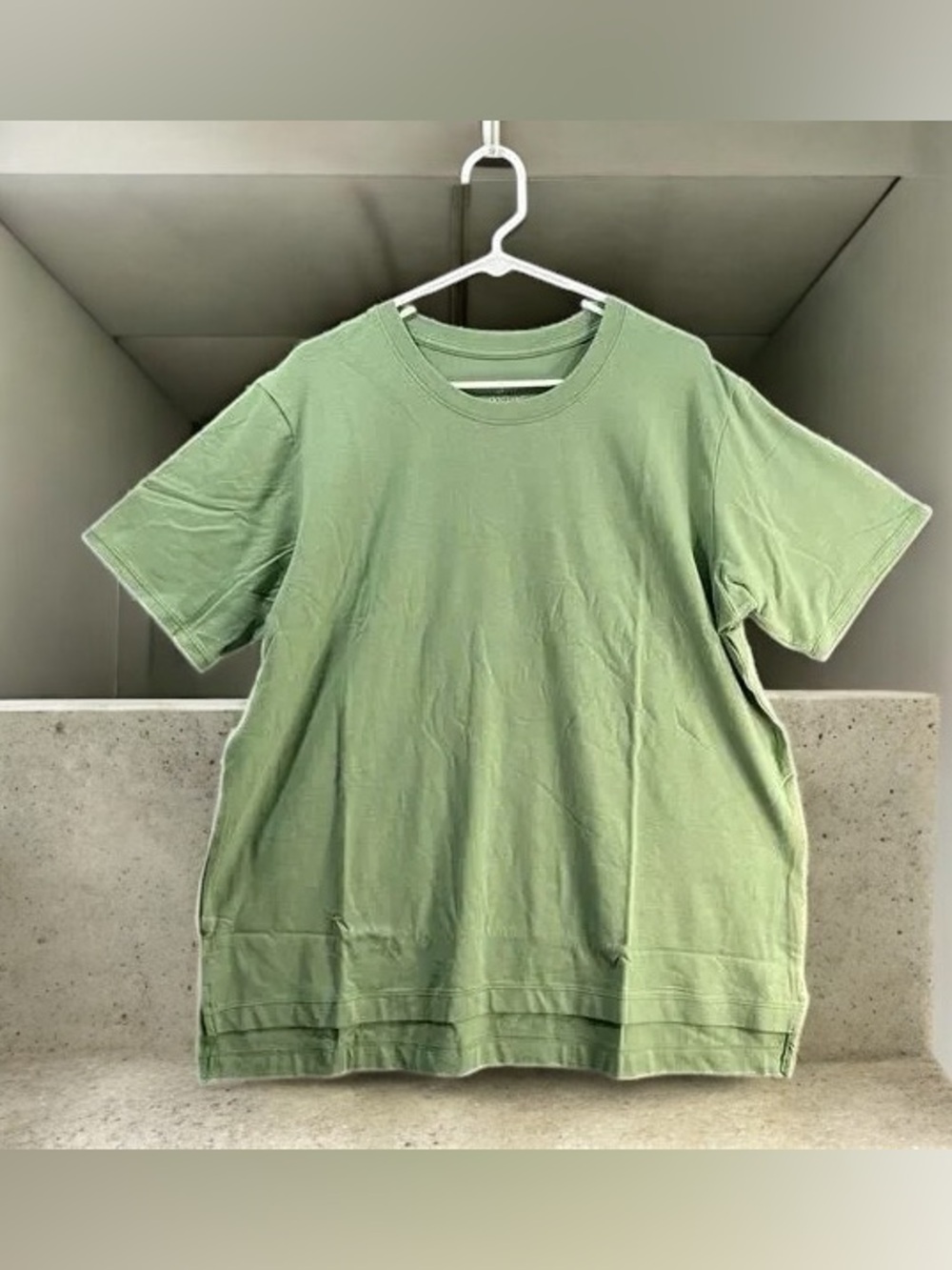 🏅Women's Short-Sleeve Crew Tee - Sage Green